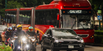 Metrobús CDMX ofrece 4 trabajos; en uno pagan hasta 21 mil 300 pesos