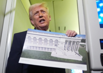 Construye Trump complejo militar en la Casa Blanca; estará debajo del salón de baile