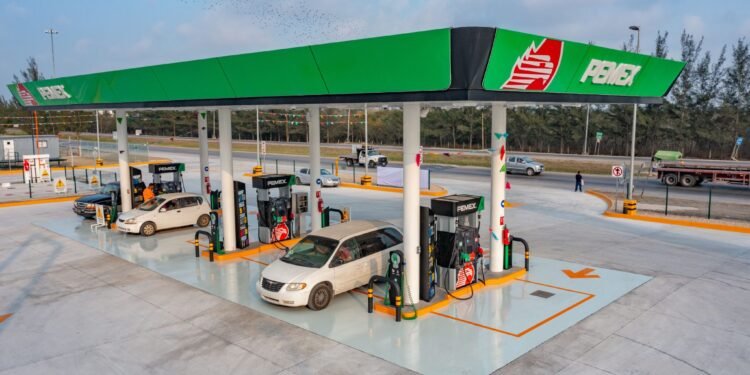 Hacienda activa subsidios semanales para gasolinas y diésel