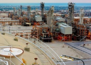 Irán advierte de ataques a instalaciones energéticas del Golfo Pérsico