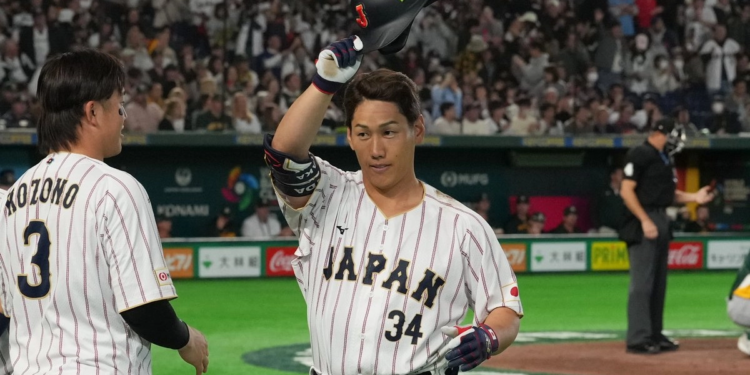 Japón vence 4-3 a Australia y avanza en el Clásico Mundial de Beisbol
