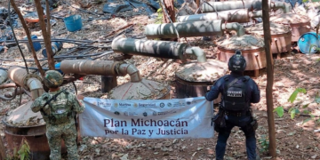 Fuerzas de seguridad desmantelan laboratorio clandestino en Arteaga, Michoacán