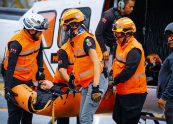Dos menores caen a barranco de 100 metros al conducir un ‘racer’ en Montemorelos, NL
