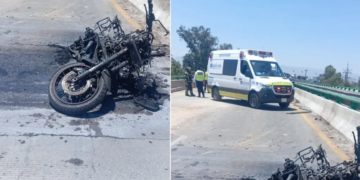 Se Calcina Motocicleta Tras Chocar Contra Vehículo de Auxilio Vial en la GAM