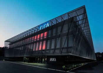 FIFA rechaza mover partidos de Irán a México, según un portavoz