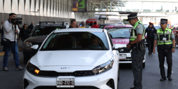 Aplica GN operativo en AICM contra taxis por aplicación