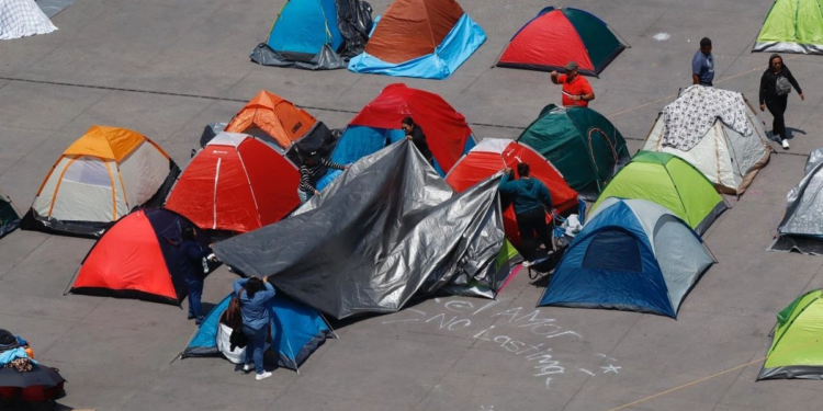 Gobernación y SEP reiteran diálogo con el magisterio tras paro de la CNTE