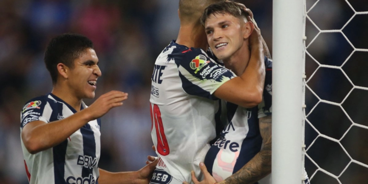 Monterrey vuelve a la senda de la victoria en el debut de Nicolás Sánchez como DT