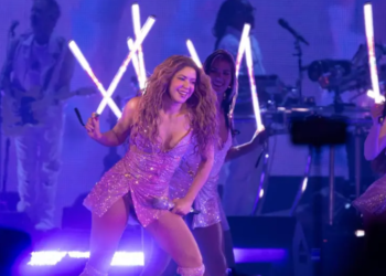 Shakira llora de emoción tras su histórico concierto en el Zócalo de la Ciudad de México