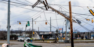 Al menos ocho muertos por tornados en Oklahoma y Michigan