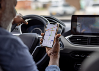 Conductores de aplicación anuncian marcha contra Uber