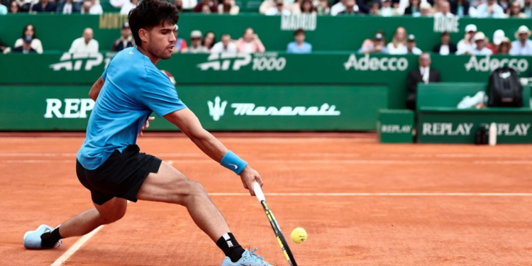 Alcaraz y Sinner se acercan a una nueva final en Montecarlo