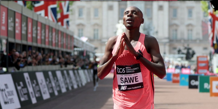 Cruz Azul golea 4-1 a Necaxa; se alista para la liguilla y se embolsa 1 mdd