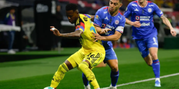 América y Cruz Azul empatan y decepcionan a una afición que desembolso hasta sus ahorros