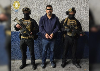 Colapsa casa deshabitada en la colonia Roma; no hay lesionados