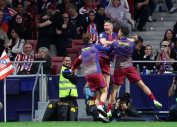 Barcelona gana al Atlético y abre distancia de 7 puntos con el Real Madrid