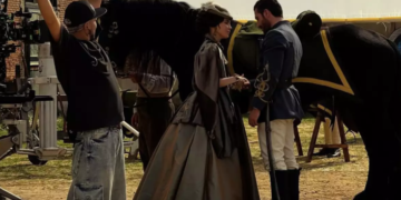 Belinda revela que utilizó accesorios originales de Carlota de Habsburgo en su nueva serie