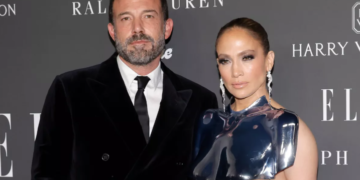Ben Affleck cede a Jennifer López su parte de la mansión de 60 millones que compraron juntos