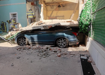 Colapsa casa deshabitada en la colonia Roma; no hay lesionados