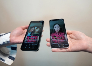 Los Rolling Stones dan pistas de su nuevo álbum con pintas en vallas de todo el mundo