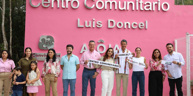 REFRENDAN ANA PATY PERALTA Y MARA LEZAMA COMPROMISO POR TRANSFORMAR LA COMUNIDAD CON CENTRO COMUNITARIO EN LA SM 246