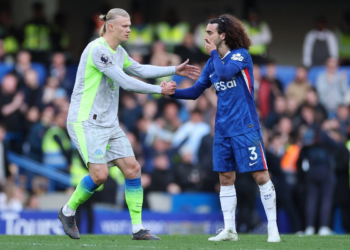Manchester City golea al Chelsea y depende de si mismo para ser campeón de la premier league