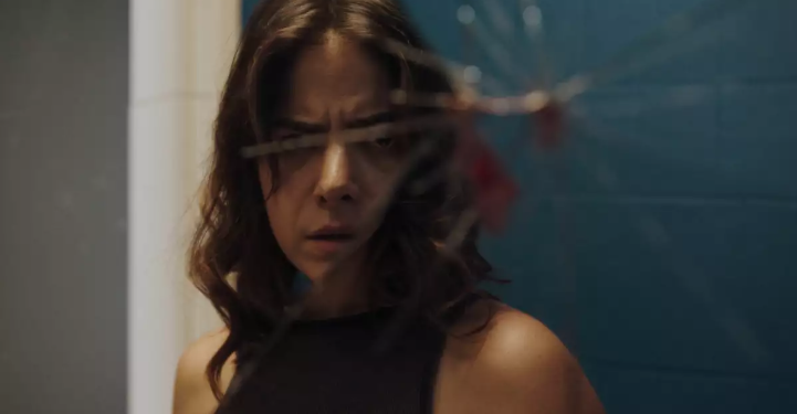 Adriana Llabrés se sumerge en la mente fragmentada: el reto actoral detrás de ‘Psicópata, el asesino del conejo blanco’