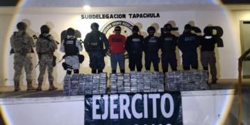 Aseguran 202 paquetes de cocaína con valor de 1.5 mdd y detienen a hombre en Tapachula