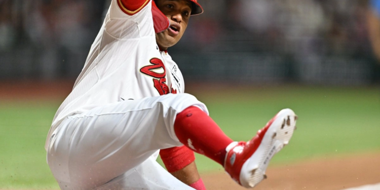 Diablos Rojos inician con triunfo ante Piratas su camino hacia el tricampeonato