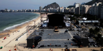 Los Rolling Stones dan pistas de su nuevo álbum con pintas en vallas de todo el mundo