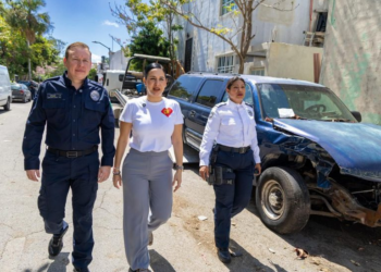 Gobierno de Estefanía Mercado pone orden en Playa del Carmen: más de 1,000 vehículos reportados como abandonados, ya no obstruyen la vía pública