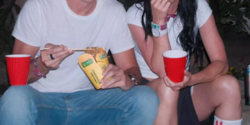 Katy Perry y Justin Trudeau sorprenden juntos en concierto de Justin Bieber en Coachella