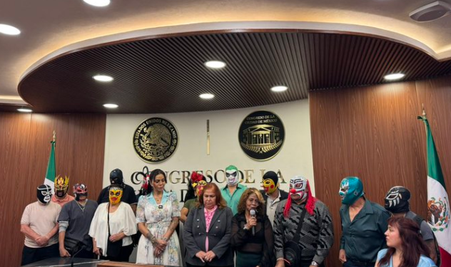 Congreso CDMX busca pensión vitalicia para luchadores y luchadoras en el retiro