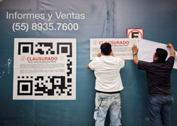 Vecinos bloquean Avenida Cuauhtémoc en protesta por megaproyecto inmobiliario en Benito Juárez