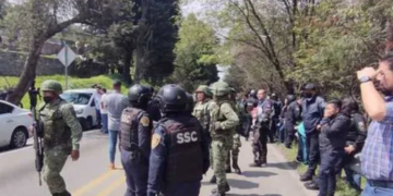 Tres contra uno: policía gana balacera ante banda completa en CDMX