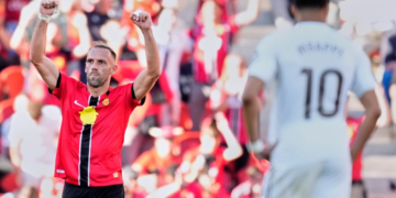 Real Madrid cae ante el Mallorca 2-1 y se aleja de la competencia por el titulo de la liga