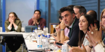 Buscan reforzar seguridad digital de menores en México