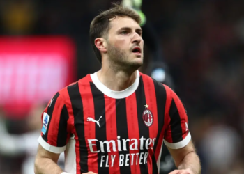 Sin Santi Giménez el Milan se va Goleado y se Aleja del Título en Italia