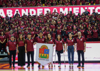 ABANDERAN ANA PATY PERALTA Y MARA LEZAMA A DELEGACIÓN QUINTANA ROO PARA LA CONADE 2026