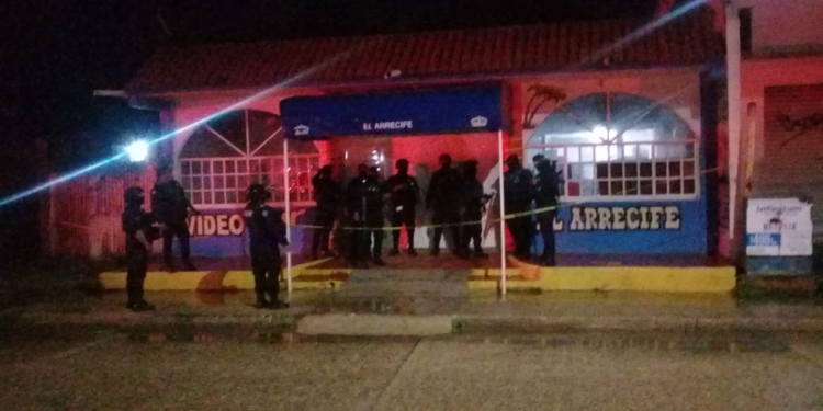 Ataque en bar de Coatzacoalcos deja un muerto