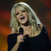 Bonnie Tyler, en coma inducido tras ser operada en Portugal