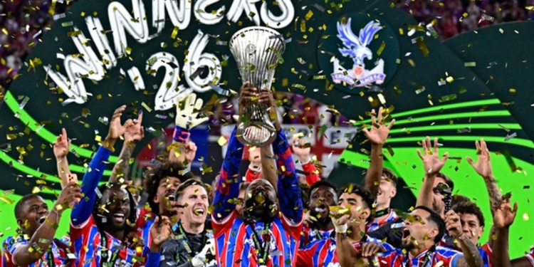 Crystal Palace vence al Rayo Vallecano y conquista la Liga de Conferencia