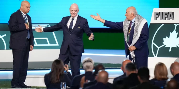 Tensión en la FIFA: dirigente palestino rechaza saludar a representante israelí durante congreso