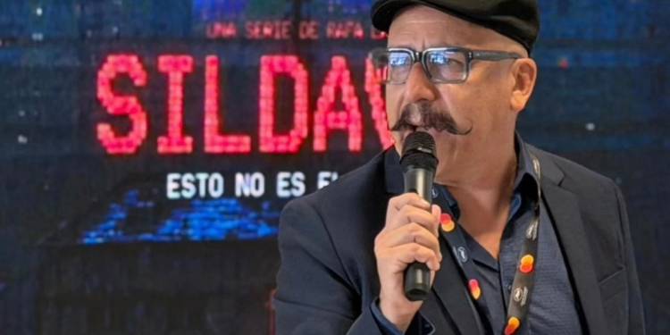 Kevin Spacey aparece en la alfombra roja de Cannes tras librar juicios por agresiones sexuales