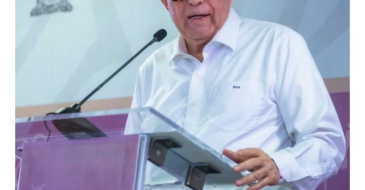 ROCHA MOYA Y 9 MÁS, BLOQUEADOS