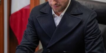 LOGRA SENADOR INICIATIVA REGULADORA