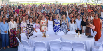 RECONOCE ANA PATY PERALTA LABOR DE MADRES TRABAJADORAS DEL SUTSABJYOD