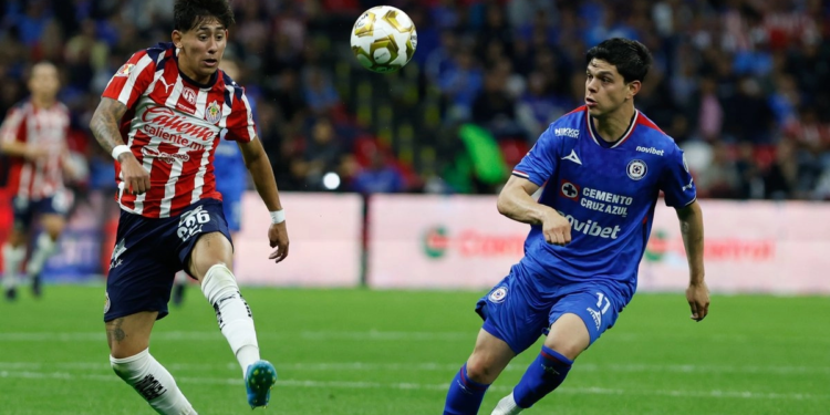 Cruz Azul y Chivas empatan 2-2 en semifinales, todo se decide en Jalisco