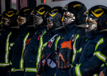 Bomberos de la CDMX estrenan nuevo equipamiento de ultima generación