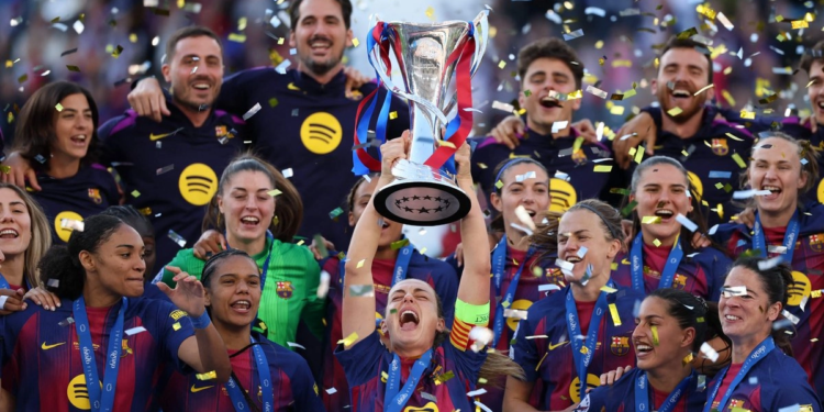El Barcelona conquista su cuarta Liga de Campeones femenina tras golear 4-0 al Lyon